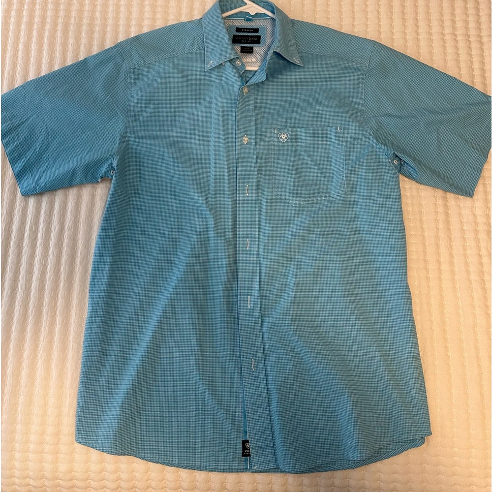 Men Ariat shirt
